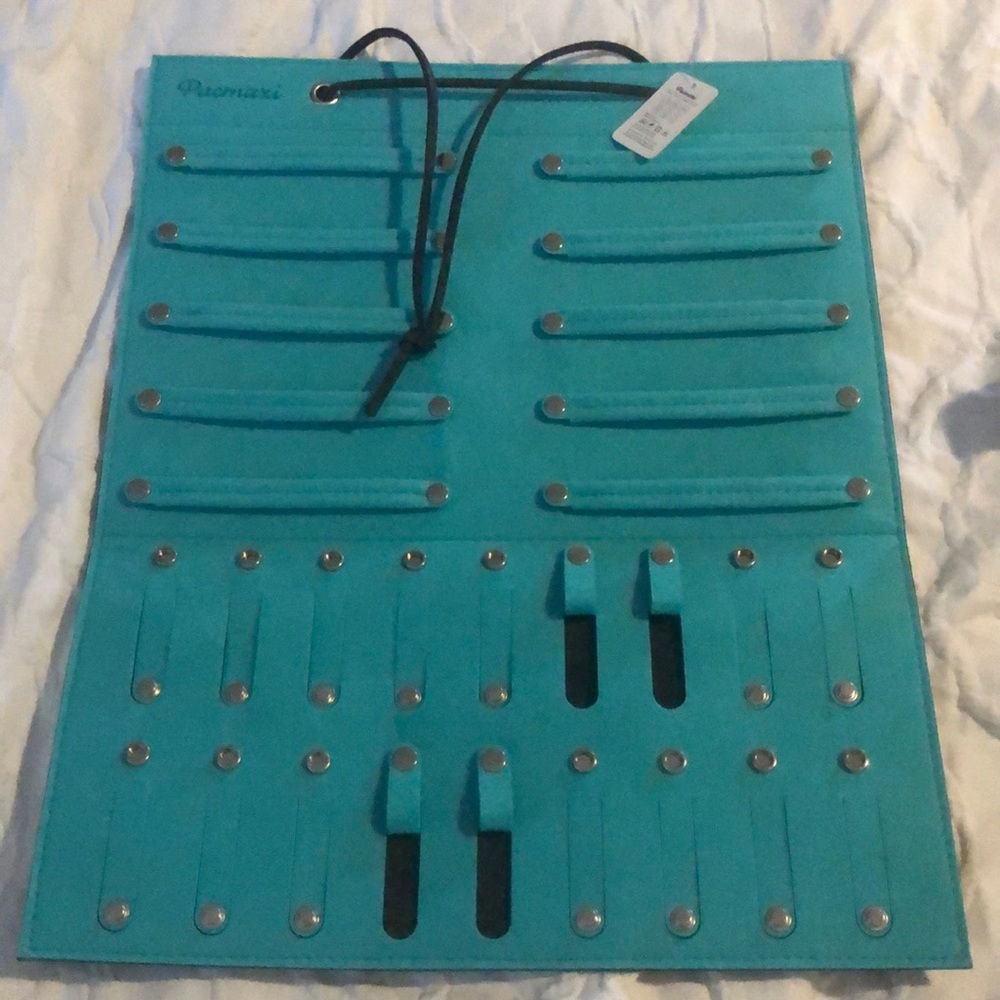 HANGING ORGANIZER
